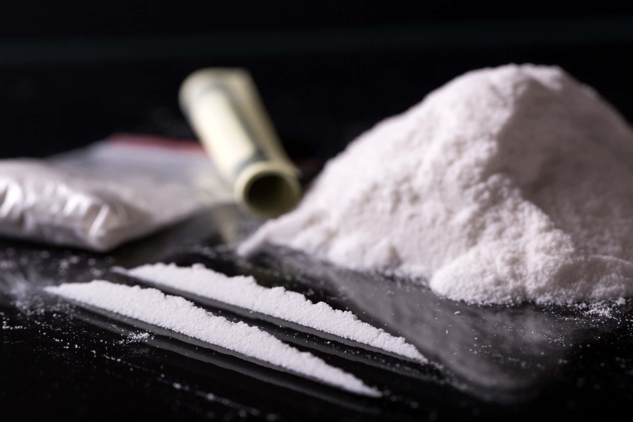 Although they may seem the same, crack and cocaine are different. Read more about the difference between crack cocaine and cocaine.